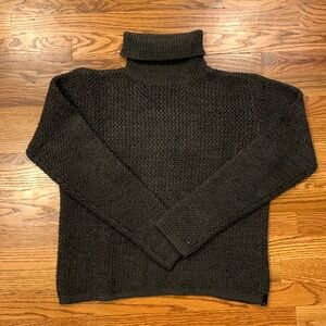 Calvin Klein women’s gray turtleneck crochet sweater size M